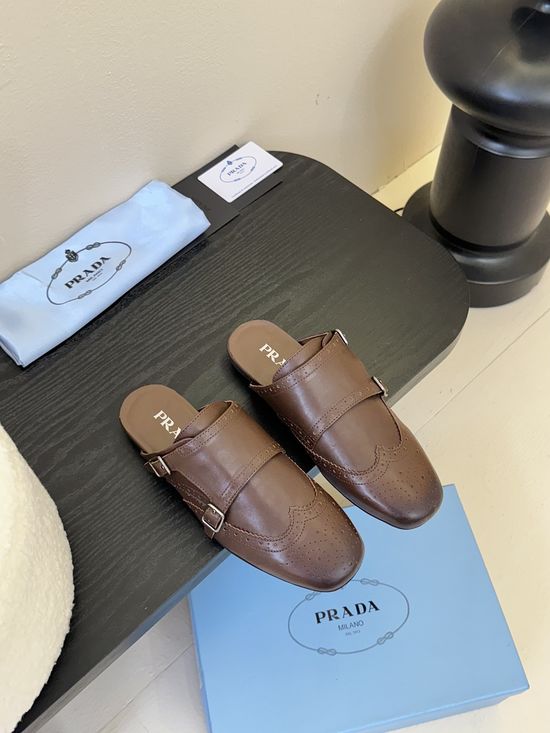 Prada Retro Leather Buckle Mules Comfortable Casual Slip On Shoes