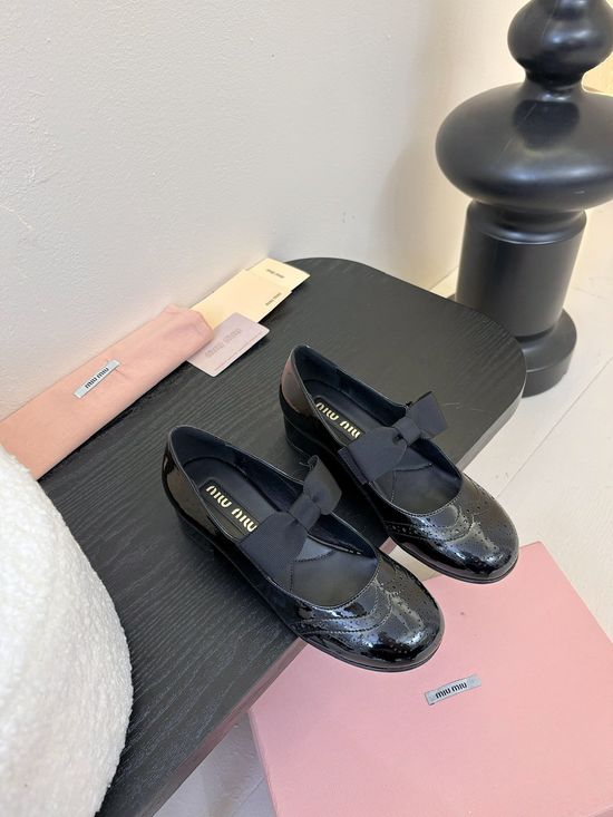 Miu Miu Bow Detail Patent Leather Round Toe Loafers