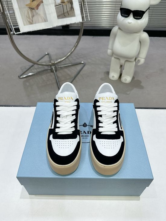 Prada Leather Platform Casual Sneakers with Enamel Logo Detail