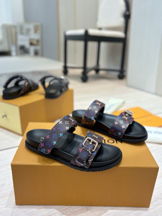 Louis Vuitton Embossed Pattern Adjustable Magic Tape Slippers
