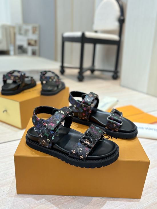 Louis Vuitton Embossed Pattern Adjustable Magic Tape Slippers