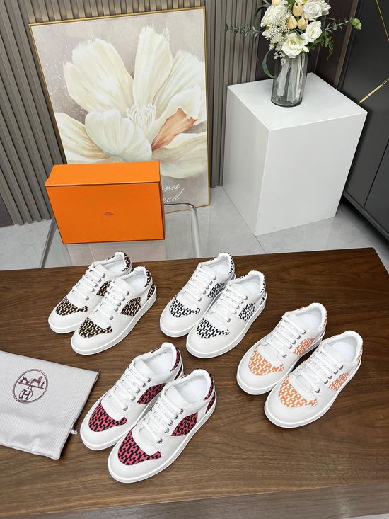 Hermes Lightweight Comfort Mesh Lace-Up Flat Casual Sneakers