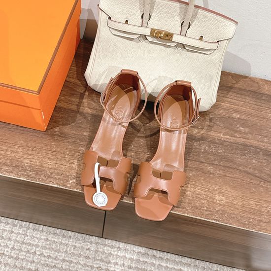 Hermes Minimalist Leather Mid Heel Dress Sandals