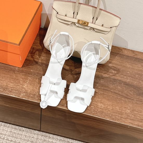 Hermes Stylish High-heeled Sandals with H Toe Detail