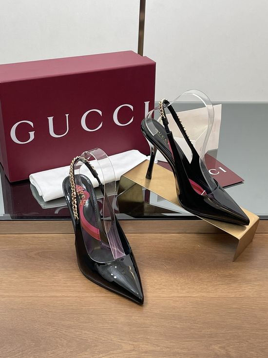 Gucci Elegant Chain Decor Pointed Toe Kitten Heel Pumps