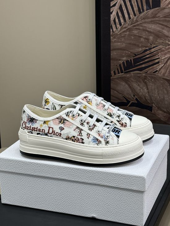 Christian Dior Comfortable Thick Sole Casual Shoes with Exquisite Embroidery