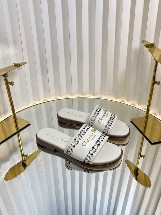 Christian Dior Embroidered Pattern Leather Slides Comfortable Casual Footwear