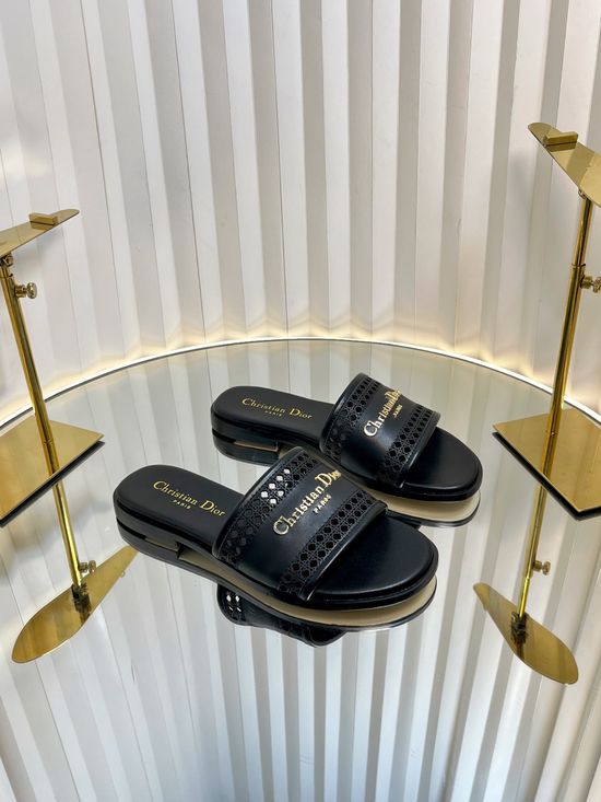 Christian Dior Embroidered Pattern Leather Slides Comfortable Casual Footwear