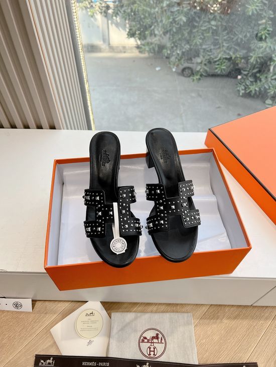 Hermes Premium Cowhide Flat Slide Sandals with Metal Buckle