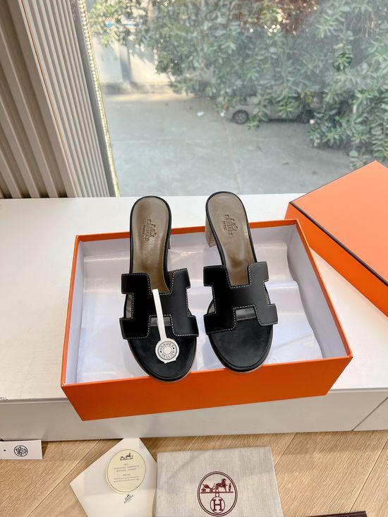 Hermes Premium Cowhide Flat Slide Sandals with Metal Buckle