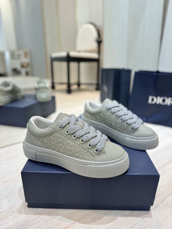 Christian Dior Embroidered Logo Leather Casual Sneakers Premium Version