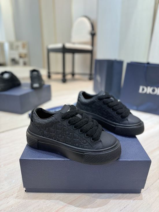 Christian Dior Embroidered Logo Leather Casual Sneakers Premium Version