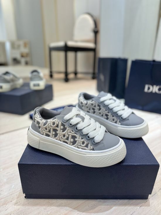Christian Dior Embroidered Logo Leather Casual Sneakers Premium Version