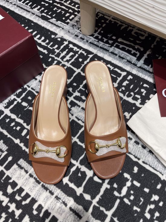 Gucci Metal Buckle Ankle Strap Chunky Heel Leather Sandals