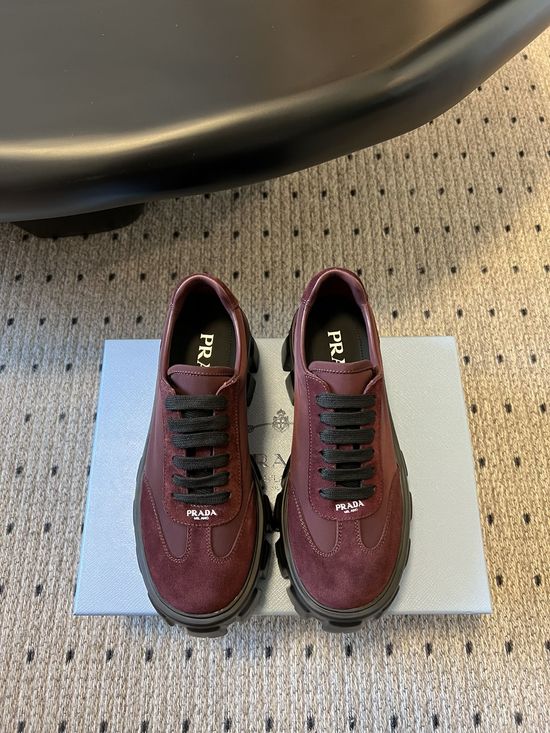 Prada Thick Sole Loafers Versatile Leg Lengthening Footwear