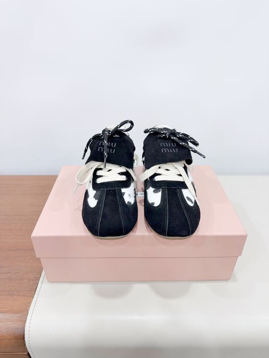 Miu Miu Lightweight Suede Stitched Comfortable Casual Sneakers