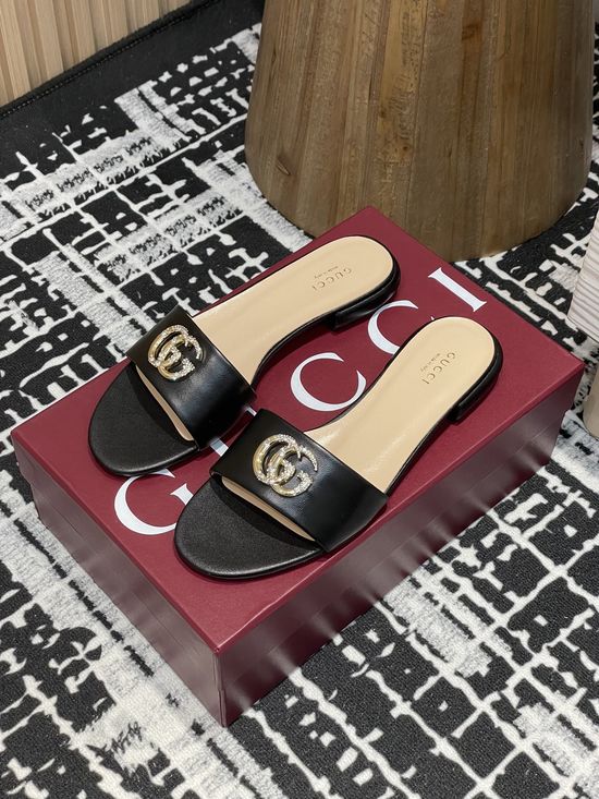 Gucci Rhinestone Buckle Flat Open Toe Leather Slide Sandals