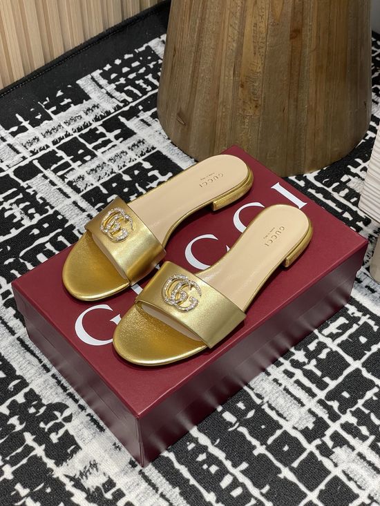 Gucci Rhinestone Buckle Flat Open Toe Leather Slide Sandals