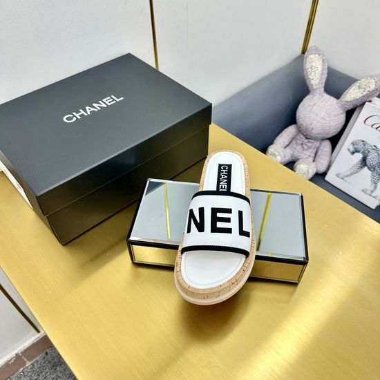 Chanel Classic Bicolor Weave Slides Soft Comfortable Non Slip