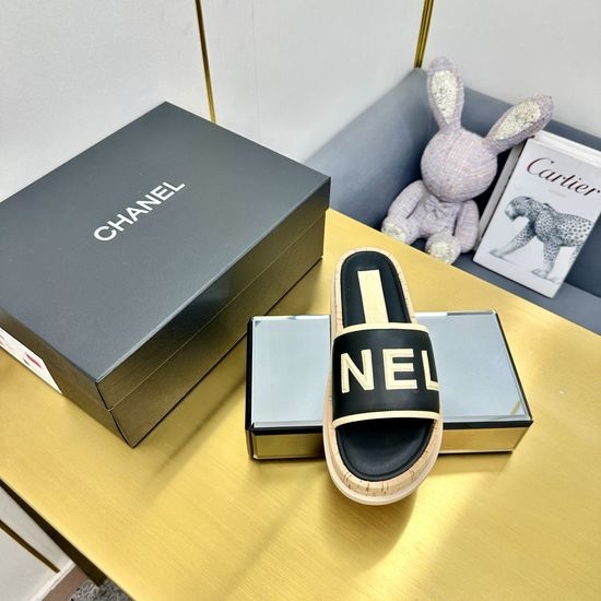 Chanel Classic Bicolor Weave Slides Soft Comfortable Non Slip