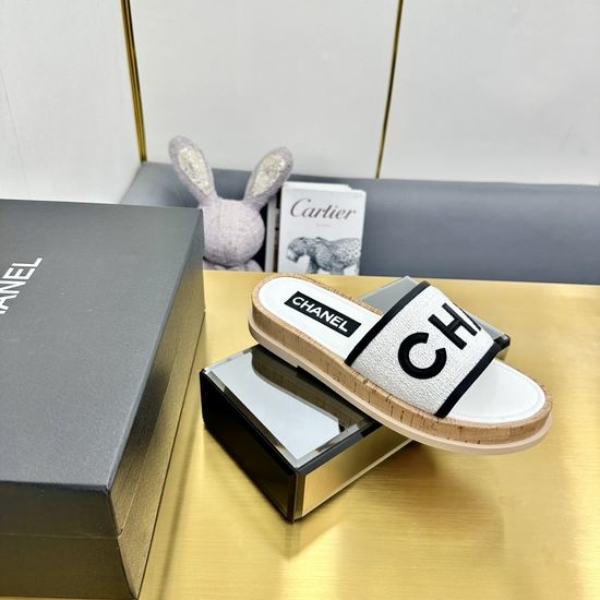 Chanel Classic Bicolor Weave Slides Soft Comfortable Non Slip