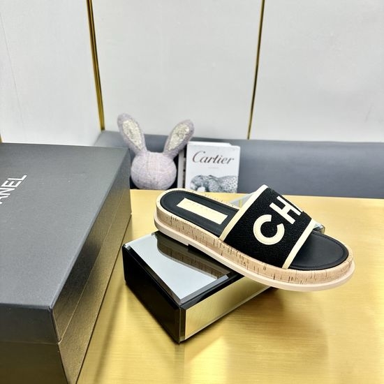 Chanel Classic Bicolor Weave Slides Soft Comfortable Non Slip