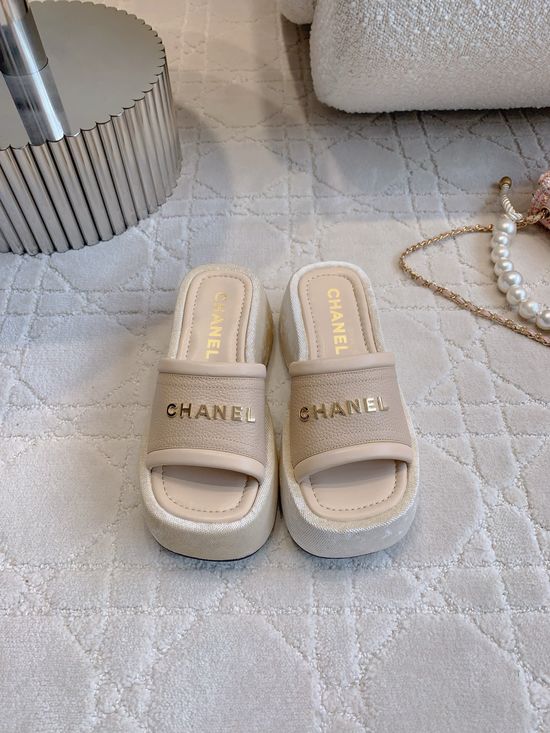 Chanel Thick Sole Platform Wedge Slides Comfortable Height Boosting Casual Footwear