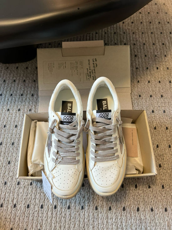 Golden Goose Vintage Distressed Leather Platform Casual Sneakers