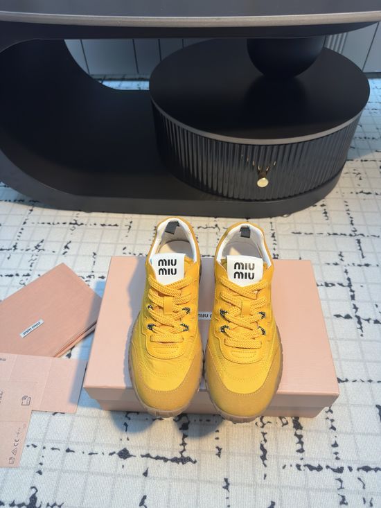 Miu Miu Retro Versatile Traction Sole Sneakers Comfortable Daily Shoes