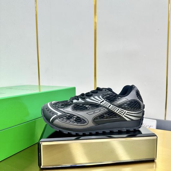 Bottega Veneta Versatile Comfortable Casual Sneakers for Daily Use