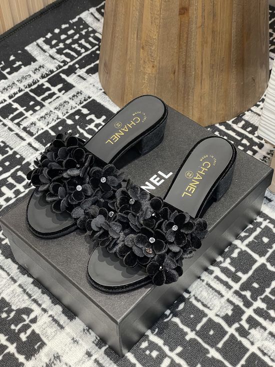 Chanel Rhinestone Floral Sheepskin Casual Comfort Slide Sandals