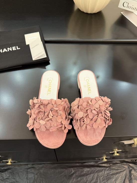 Chanel Low Heel Comfortable Casual Footwear With Premium Packaging