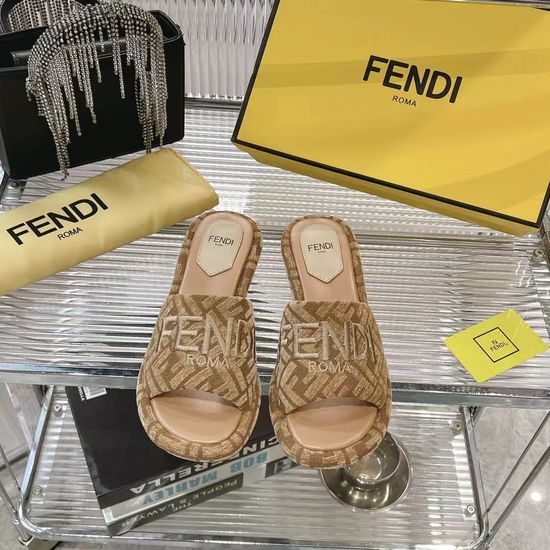 Fendi Platform Slide Sandals Soft Comfortable Premium Durable Sole
