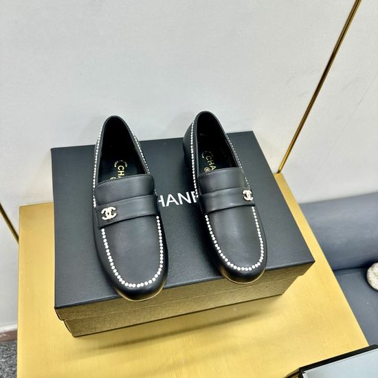 Chanel Premium Leather Flats With Exquisite Hardware Buckle
