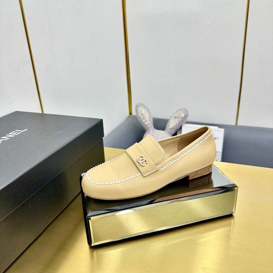 Chanel Premium Leather Flats With Exquisite Hardware Buckle