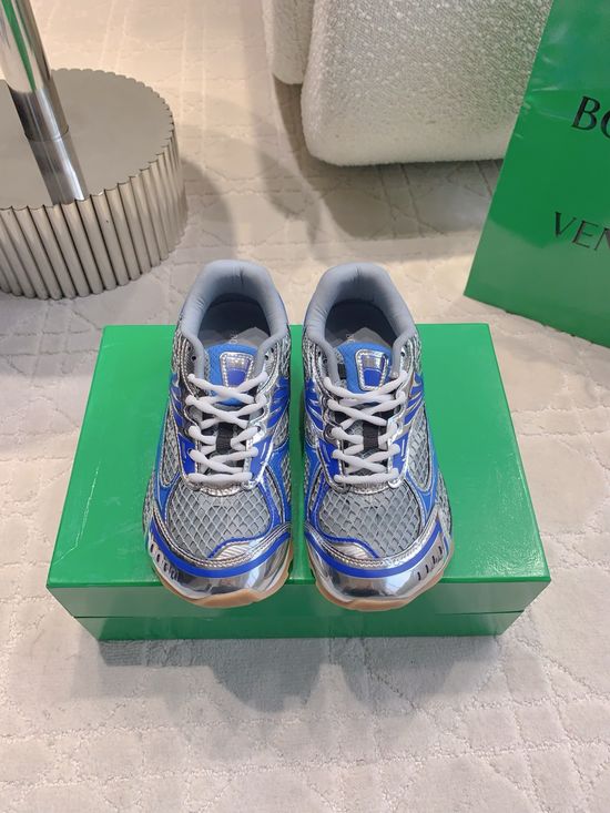 Bottega Veneta Lightweight Mesh Geometric Sole Casual Sneakers
