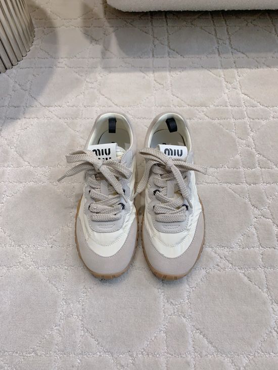 Lululemon Casual Sneakers Comfortable Fashionable Stylish Soft Sole Daily Shoes