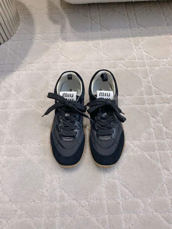 Lululemon Casual Sneakers Comfortable Fashionable Stylish Soft Sole Daily Shoes
