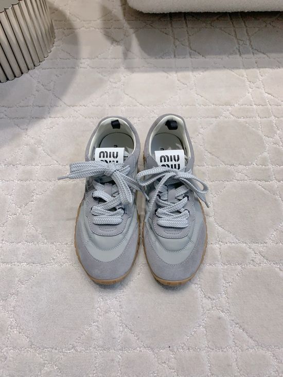 Lululemon Casual Sneakers Comfortable Fashionable Stylish Soft Sole Daily Shoes