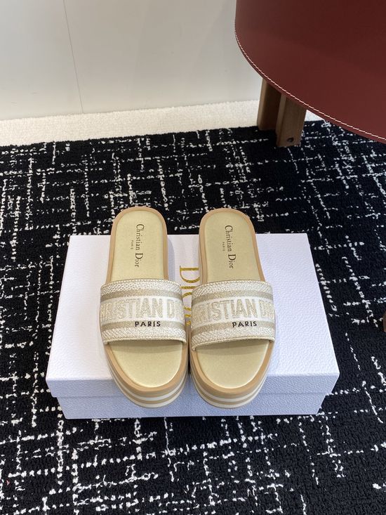 Christian Dior Embroidered Flat Sandals Breathable Upper Soft Insole