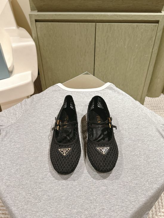 Prada Elegant Mesh Ballet Shoes Soft Sole Comfortable Wear