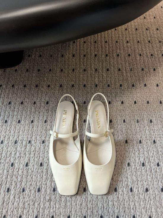 Prada Elegant Square Toe Patent Leather Flat Mary Jane Shoes