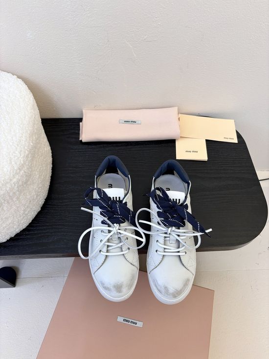 Miu Miu Vintage Distressed Leather Casual Shoes Comfortable Daily Footwear
