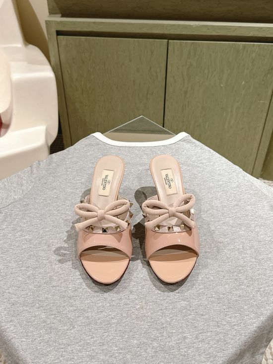 Valentino Classic Decorative Flat Shoes Comfortable Soft Sole