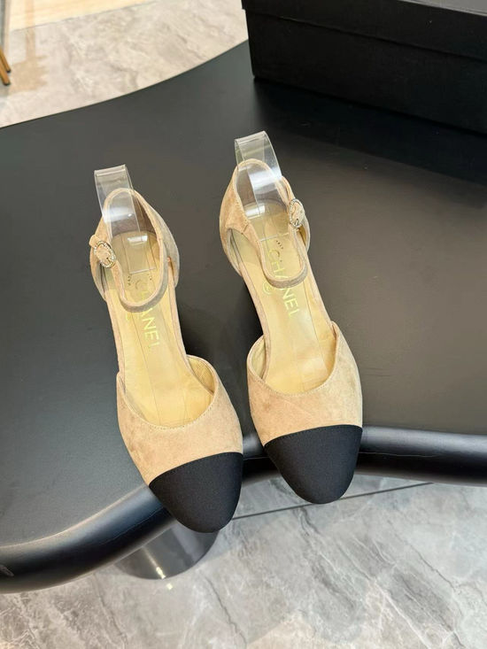 Chanel Elegant Suede Pumps Sheepskin Lining Genuine Leather Sole