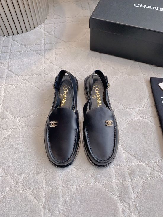 Chanel Classic Logo Decor Leather Comfortable All-match Loafers
