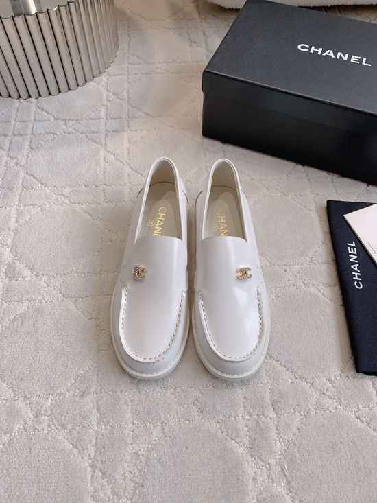 Chanel Classic Logo Decor Leather Comfortable All-match Loafers