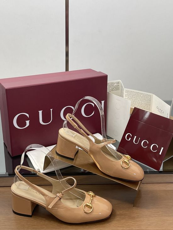 Gucci Patent Leather Chunky Heel Mary Jane Slingback Shoes