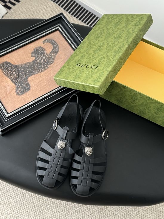 Gucci Waterproof Durable Soft Material Casual Jelly Slides