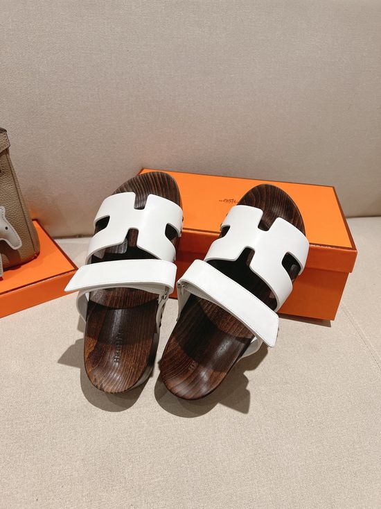 Hermes Wood Sole Comfortable Open Toe Casual Sandals